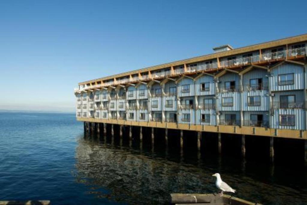 The Edgewater, A Noble House