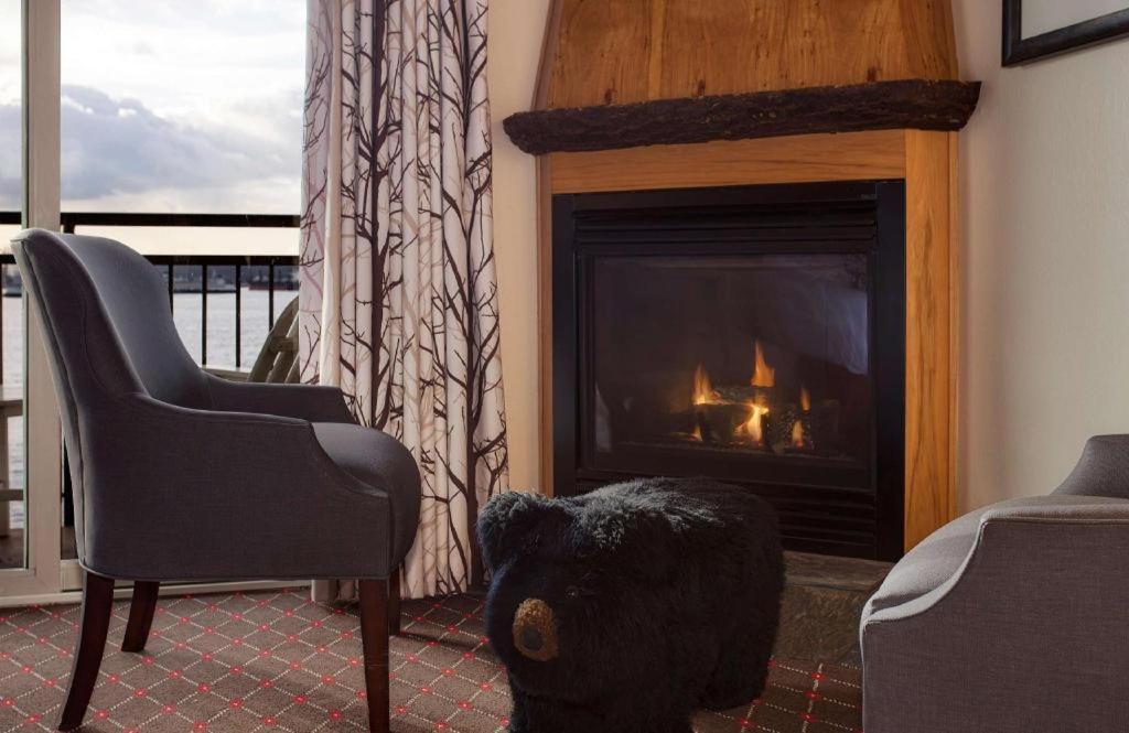 The Edgewater, A Noble House Hotel