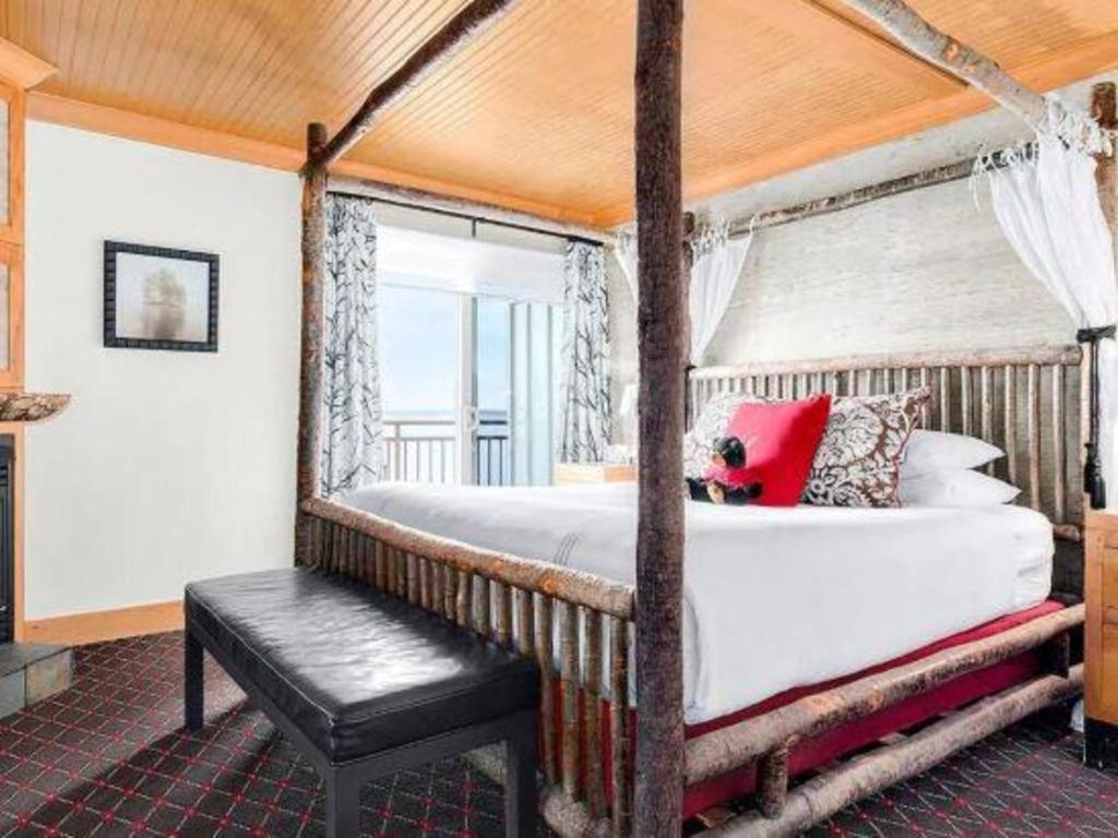 Hotel The Edgewater, A Noble House